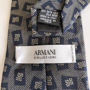 ARMANI COLLEZIONI（アルマーニコレツォーニ）黒紺四角点々ネクタイ