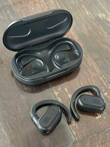 オープンイヤー完全ワイヤレスイヤホン JBL Soundgear Sense JBLSNDGEARSNSBLK Black