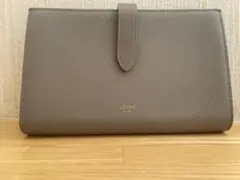 CELINE ラージストラップウォレット