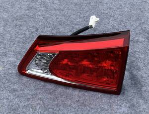 レクサス IS GSE20系■ 中期/ 後期 純正 LED トランクテールランプ 右内側 美中古品 運転席側 LEXUS IS250 / IS350 GSE21