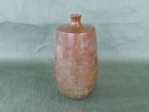 花瓶　青銅花瓶　１５５号　青銅色仕上　寸法横９．５ｃｍ奥行９．５ｃｍ高さ１７．５ｃｍ　青銅鋳物製 新品