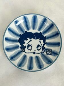 Betty Boop / ベティブープ ☆ 和小皿1枚 ☆ 陶器製 ☆ 未使用自宅保管品 ☆ベティさん 