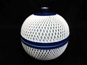 有田焼 琴峰 蓋物 網目透かし 蓋付菓子器 高さ13.5×径13.5cm 本体のみ ノーチェック中古 ■