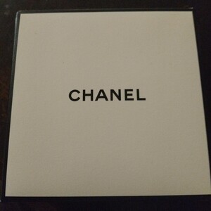 CHANEL シャネル ホワイト　空箱　箱のみ　中古