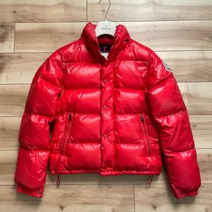 【送料無料】【国内正規品】【クリーニング済み】MONCLER モンクレール EVEREST エベレスト ダウンジャケット 赤 0