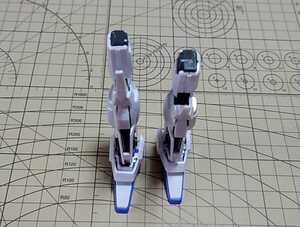 HG　ガンダムデルタカイ　脚部