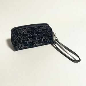 COACH ☆ ロゴ シルバーラメ 小物入れ 化粧ポーチ 9×14×6cm ブラック 黒 お出かけ 旅行 必須 婦人 大人カジュアル 人気 コーチ■SAC8