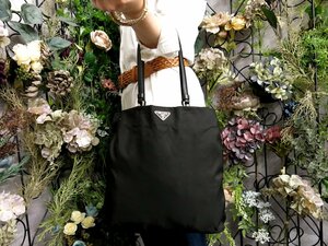 ●美品●PRADA プラダ●三角ロゴプレート●ポコノ ナイロン カーフ レザー 本革●トート バッグ●黒●SV金具●肩掛け●B5 収納●Js49969