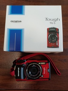 OLYMPUS オリンパス tough TG-5 カメラ　ジャンク　部品どり　ゆうパックで迅速発送致します！