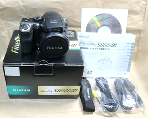 美品◎FUJIFILM FinePix S8000fd 富士フィルム ファインピクス コンデジ デジカメ 乾電池式