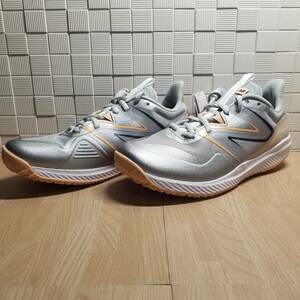 送料無料・新品未使用！！ニューバランス new balance テニスシューズ / WCO796M3.D / シルバー 定価9900円 23.0ｃｍ