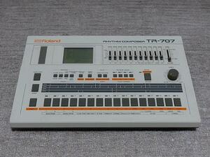 ローランドのリズムマシン.リズムコンポ―サー.TR-707です。