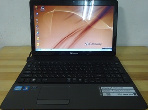 Gateway ノート PC NV57H-A78F/LK/Core i7-2670QM 2.2GHz/8GB/750GB/BD/中古特価良品