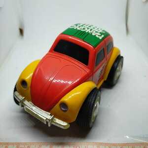 動作品 ビンテージミニカー TOMY社 1990年 DANCING BEETLE VOLKSWAGEN 電池駆動 C1 音に合わせてワーゲン が揺れます。