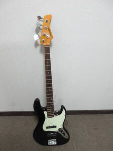 棚9・A90006　FERNANDES　GUITARS　フェルナンデス エレキベースギター　型番不明