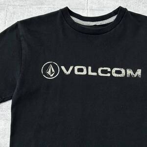 VOLCOM センターロゴ 胸ロゴ 染み込みプリント 半袖 Tシャツ ボルコム　　ヴォルコム ブラック ストーン スケートボード ストリート 柳9957