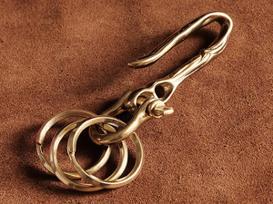 真鍮 飾りツリバリフック キーリング (アラベスク Sサイズ シャックル仕様）：ダブルリング キーホルダー 釣り針 釣針 つりばり 唐草模様
