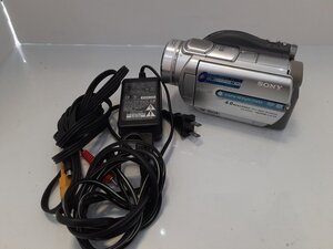 ★ソニー SONY DCR-DVD505 デジタルビデオカメラレコーダー 1.8/5.1-51 動作確認済み【中古】｛dgs4034｝