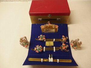 1020122w【和装小物 髪飾り かんざしセット 花嫁簪 金属製装飾】せんりょう 品番1601/櫛13.5×6.8cm/中古品/ケース入/日本髪/結婚式