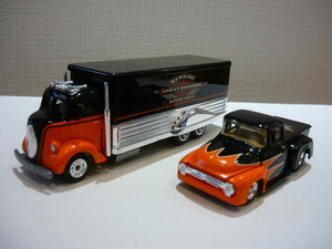 ホットウィール ミニカー　レア　’５６ フォード　＆　’３８ フォード Ｃ.Ｏ.Ｅ　ハーレーダヴィットソンカラー２台セット　◎ HotWheels