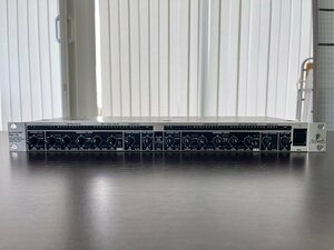 コンプレッサーBEHRINGER MDX1600(ジャンク)の出品です