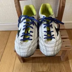 ミズノ　サッカーシューズ　モナルシーダネオ　23cm