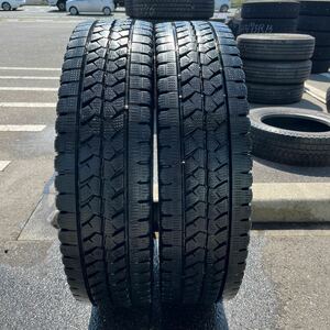 205/80R17.5 BRIDGESTONE, W979 中古スタッドレス　激安美品　　2本セット：8000円