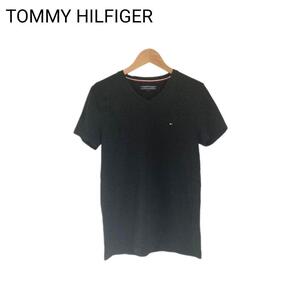 TOMMY HILFIGER　Tシャツ　ワンポイント　ロゴ　シンプル　Ｍサイズ