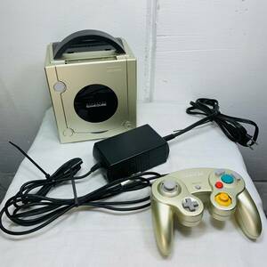 Nintendo GAME CUBE ニンテンドーゲームキューブ DOL-101(JPN） トイザらス限定カラースターライトゴールド ジャンク品 1円スタート 