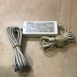 東芝 ADP-60RH AB 15V 4A ACアダプター 販売品物 P3681