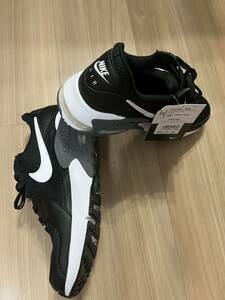 NIKE エアマックス　エクシー　２４.０cm 新品