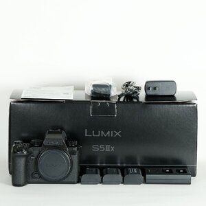 [極美品｜シャッター数71回｜バッテリー3個] Panasonic LUMIX S5IIX ボディ DC-S5M2X ブラック / ライカLマウント