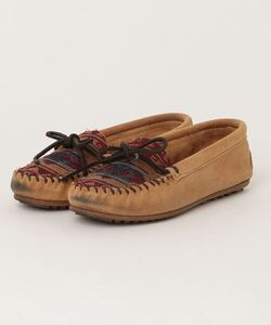 「Minnetonka」 モカシンシューズ US7 ベージュ レディース