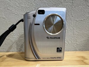 FinePix 4700z コンパクトデジタルカメラ 富士フィルム FUJIFILM フジフィルム 現状品 カメラ 単三電池式 動作確認済み 電池付属なし