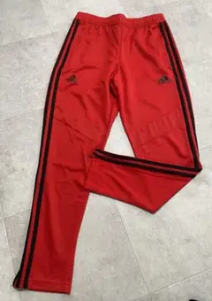 値下げ！新品！adidas アディダス 赤 トラックパンツ ジャージ　M