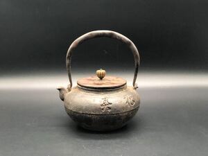 煎茶道具 小振 鉄瓶 祥雲堂造 時代物 湯沸 漢字彫 金銀象嵌 800ml