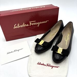 ＊ ほぼ美品 付属品完備 Salvatore Ferragamo サルヴァトーレフェラガモ 本革 リザード型押し ヴァラリボン ヒール / パンプス 5C 22cm