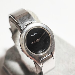 動作品 GUCCI グッチ 6700L SWISS MADE クォーツ アナログ レディース女性用 腕時計 稼働品 a996