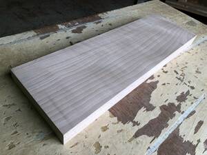 送料無料！【U398E】ブナ 558×172～182×39㎜ 極上杢 乾燥材 木工 DIY 材木 天然木 無垢材《銘木すずめや》