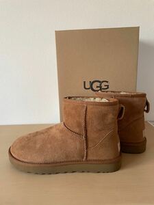 ★未使用に近い美品★UGG★ アグ ムートンブーツ　W CLASSIC MINI Ⅱ 1016222 W/CHE ★24cm USA/7 ★チェスナット★