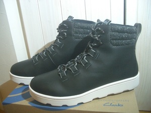 送料込 新品 Clarks クラークス Step Explore Hi 27cm UK9 ブーツ 送料無料