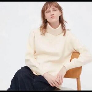 UNIQLOスフレヤーンタートルセーター　ホワイト　XXL