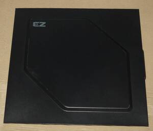 ZALMAN Z3 サイドパネル　表側・