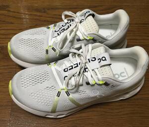 オン On Cloudsurfer クラウドサーファー ランニング マラソン 25.5 nike adidas asics puma hoka new balance