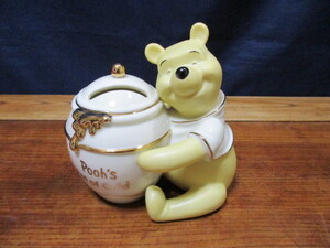 ★ディズニー　ショーケース コレクション　LENOX　レノックス　Pooh