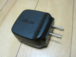 [即決]ASUS 純正 Nexus7 5V/2A USB ACアダプタ AD83531..