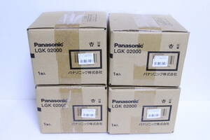 4台セット【新品・未使用品】パナソニック Panasonic リニューアルプレート 埋込穴変換 LGK02000