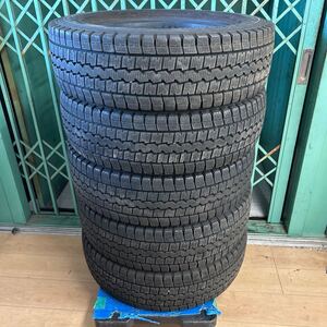 引き取り限定 大阪 ダンロップ 205 / 75R16 113/111L WINTER MAXX スタッドレス ５本 セット スタッドレスタイヤ 残り山 約7mm 冬用タイヤ