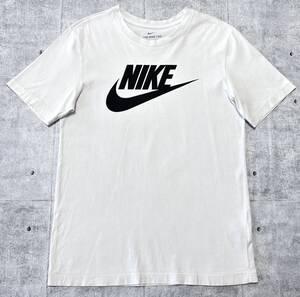 THE NIKE TEE センタースウッシュ センターロゴ 半袖 Tシャツ　　ナイキ ティー SPORTSWEAR スポーツウェア ホワイト 定番 Mサイズ 柳9680