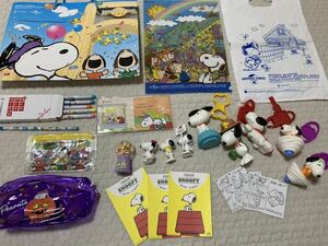 ハッピーセット スヌーピーシール NISSEIクリアファイルPEANUTS キーリング クリアポーチ チャーリーブラウン 消しゴム フィギュア シール